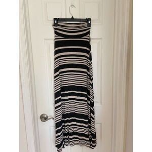 Reneec. Skirt (Small)